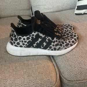 Adorable, black and white animal print Adidas sneakers. In great condition!!